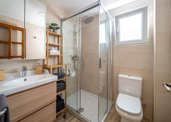 La Calma Playa Honda (Lanzarote)